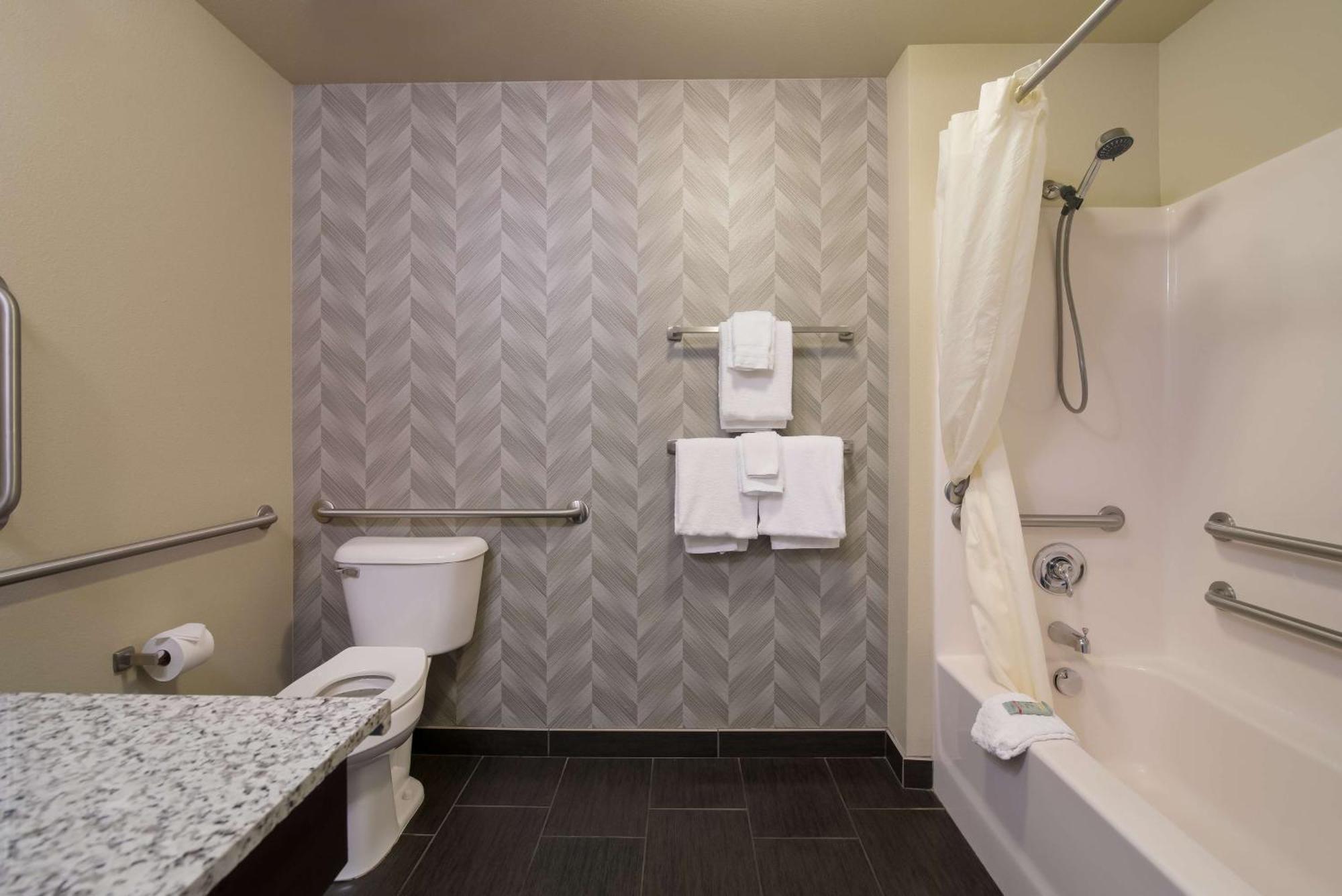 Best Western Roosevelt Place Bismarck Exterior photo