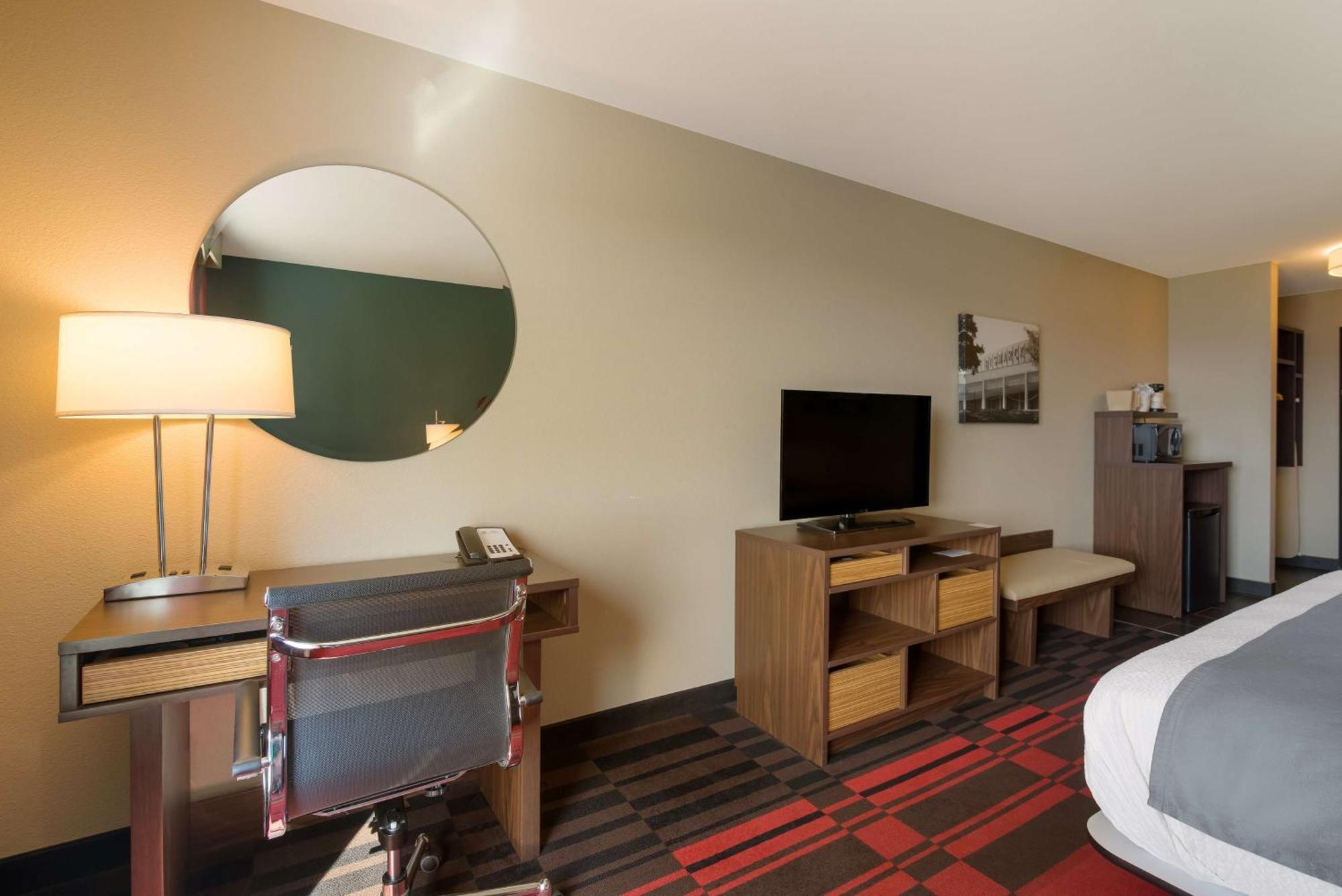 Best Western Roosevelt Place Bismarck Exterior photo