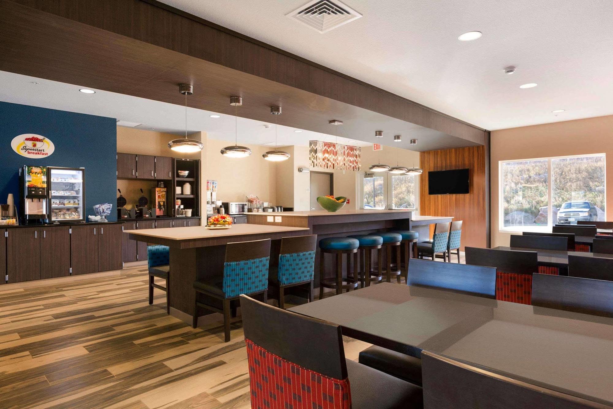 Best Western Roosevelt Place Bismarck Exterior photo